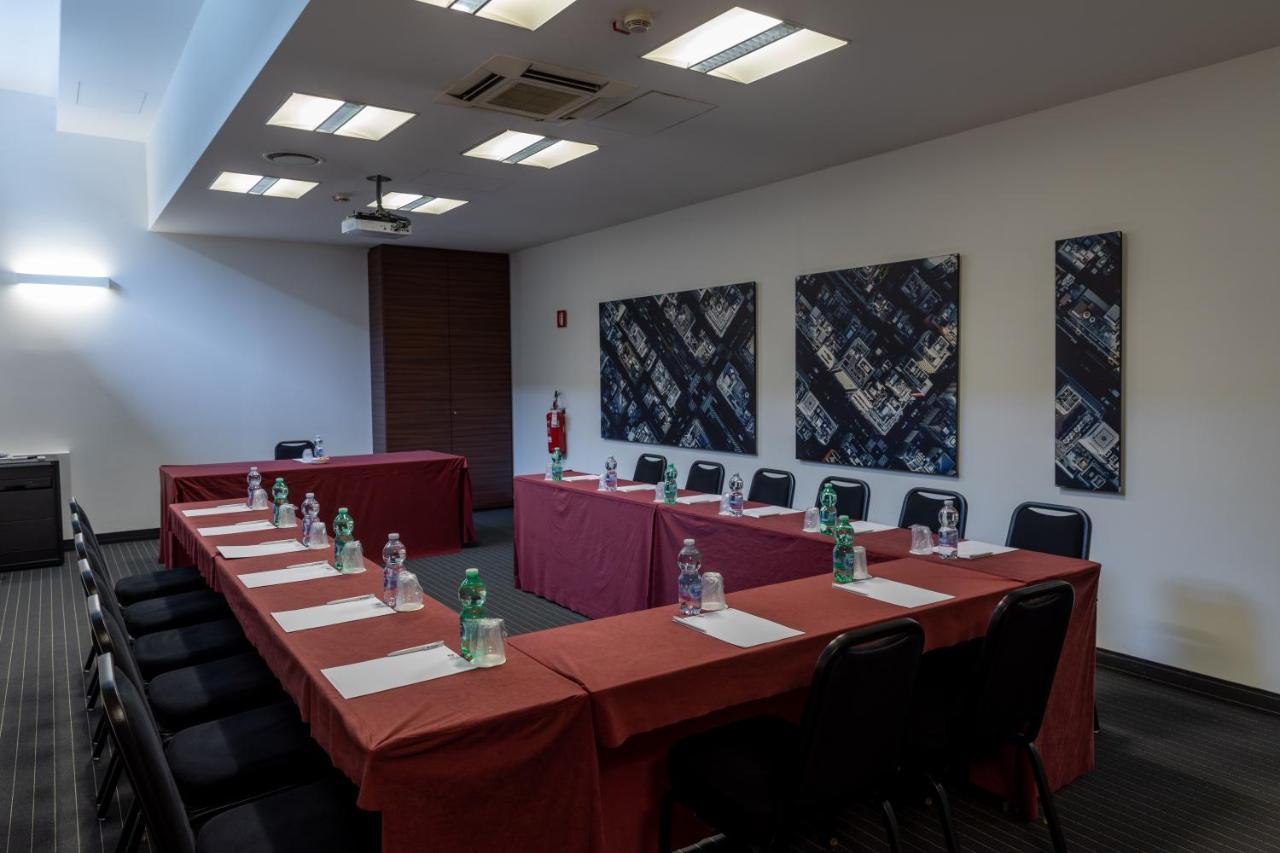 Best Western Plus Hotel Monza E Brianza Palace Чинізелло-Бальсамо Екстер'єр фото