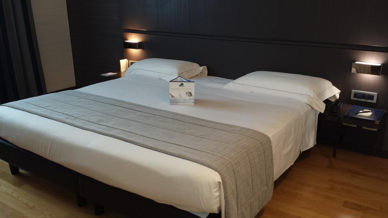 Best Western Plus Hotel Monza E Brianza Palace Чинізелло-Бальсамо Екстер'єр фото